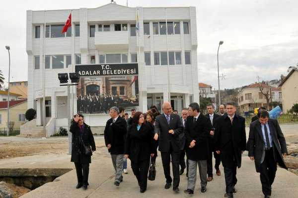 Oğuz Salıcı’dan Adalar Belediyesine Destek Ziyareti