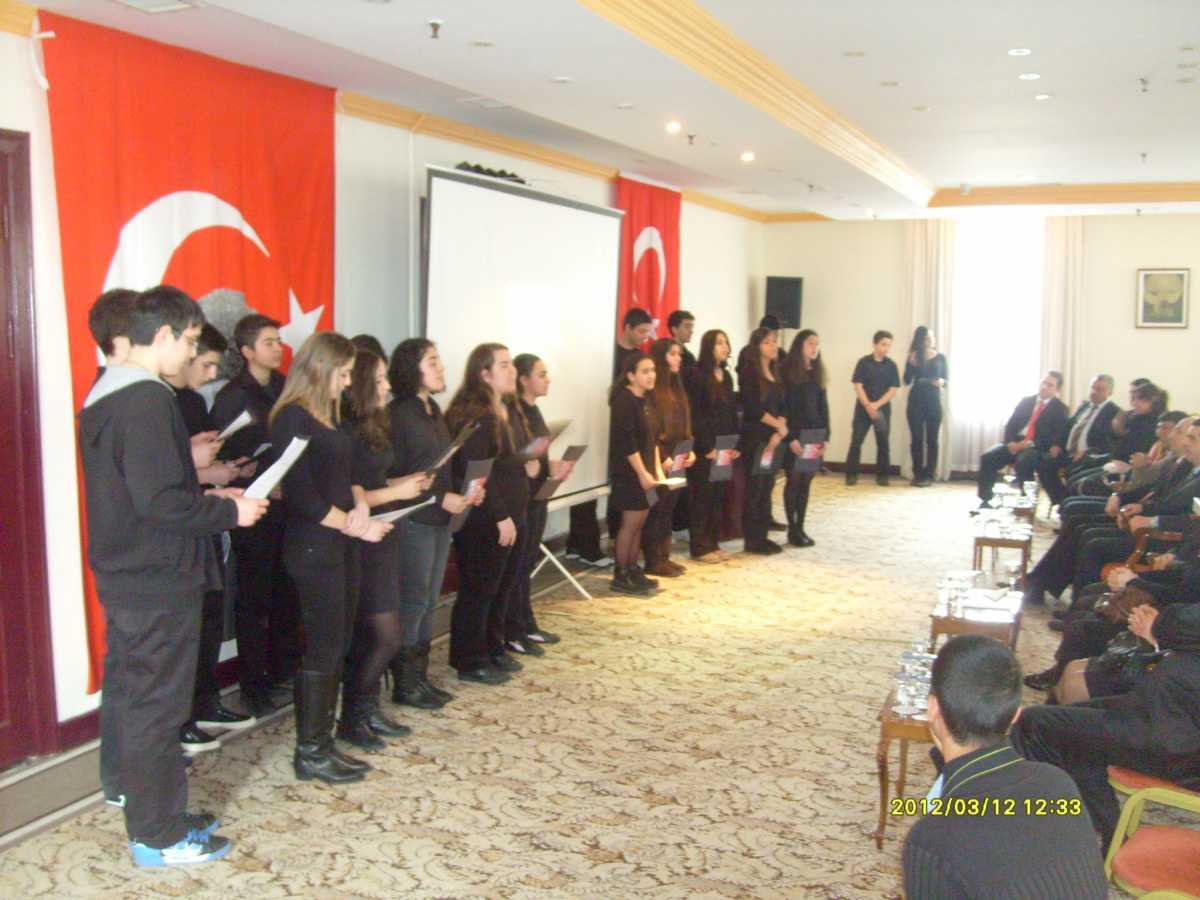 Heybeliada Anadolu Lisesi öğrencileri toplu şiiri