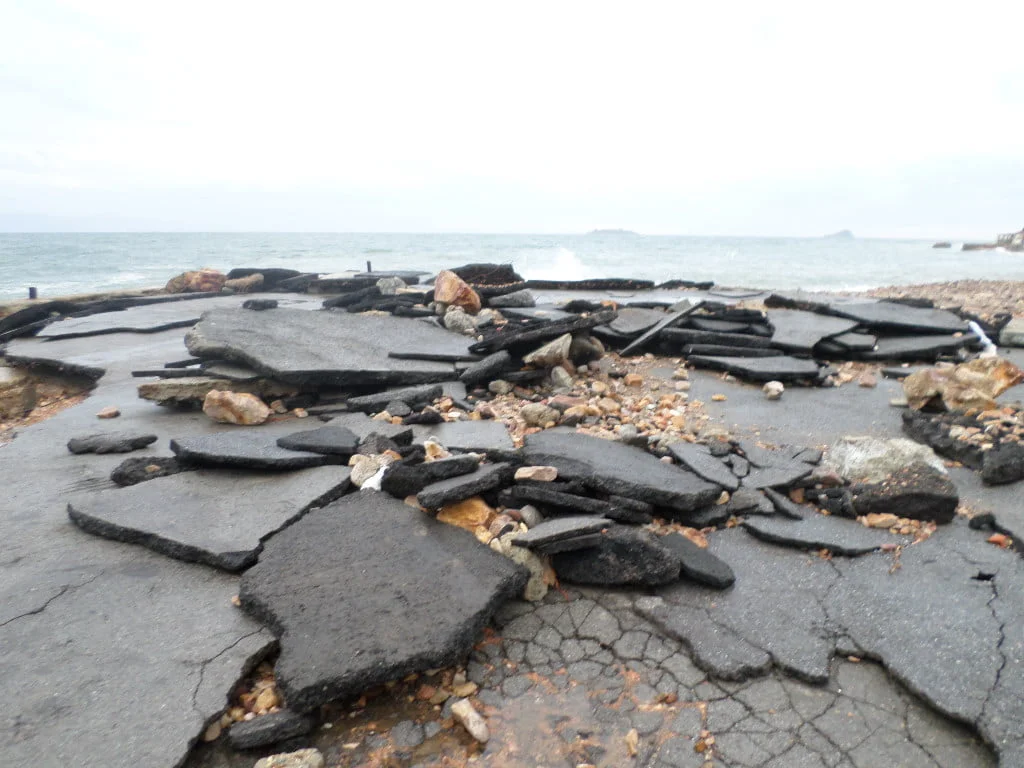 Lodos Adalar'ı yerle bir etti!