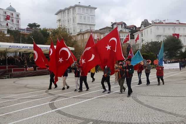 Büyükada’da 29 Ekim Cumhuriyet Bayramı kutlamaları