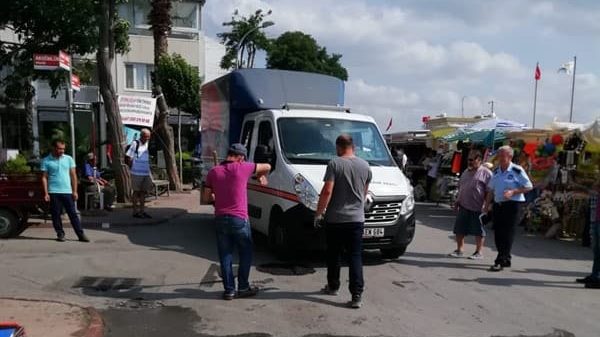 Kınalıada’da bozulan asfaltı onarılıyor