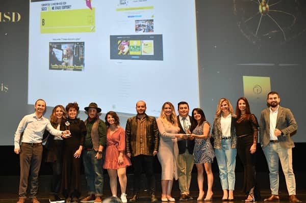 “Hayata Sarı Not Bırak” projesine iki önemli ödül