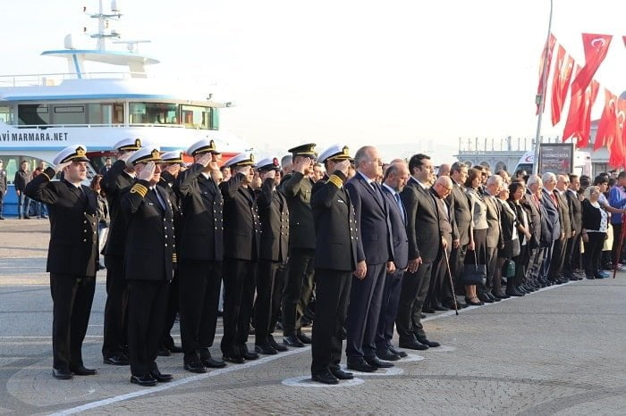 Adalar’da Atatürk ölümünün 81. yılında anıldı