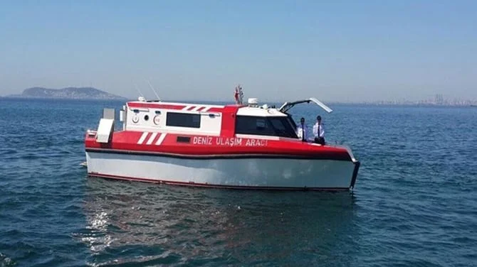 Adalar’da deniz ambulansıyla hasta nakli