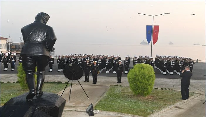 Deniz Harp Okulu ve Lisesi 246’ncı Kuruluş Yıl Dönümü Törenle kutlandı
