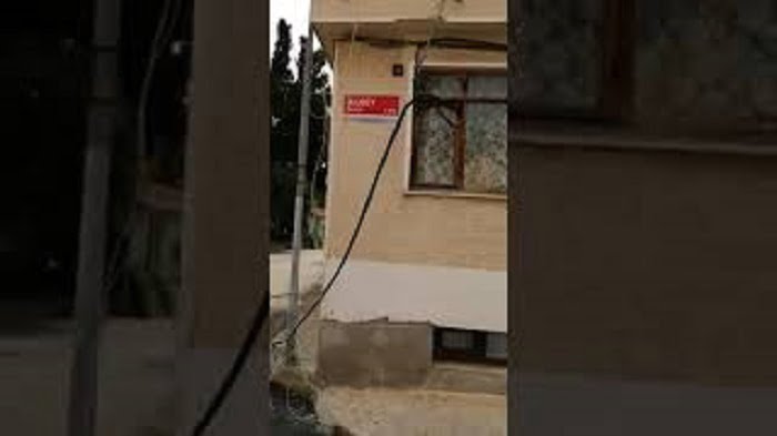 Heybeliada’da kopan elektrik kablosu tehlike saçıyor