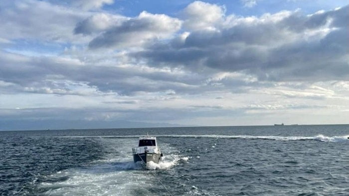 Burgazadası açıklarında sürüklenen tekne kurtarıldı