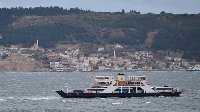 Bozcaada’ya ulaşıma fırtına engeli