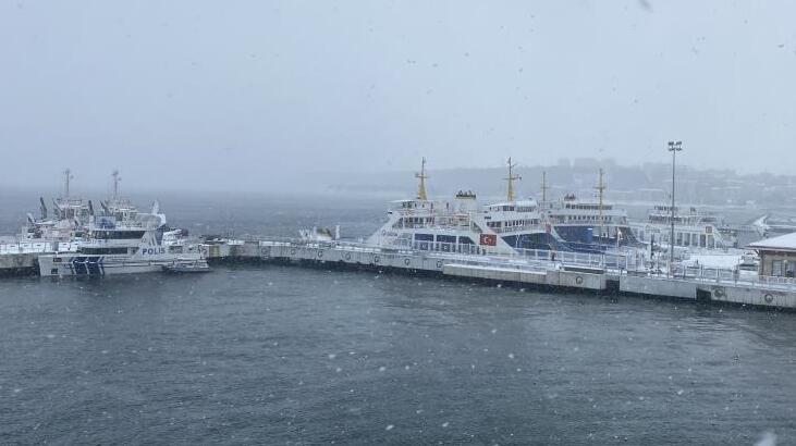 Çanakkale-Eceabat feribot seferleri iptal edildi