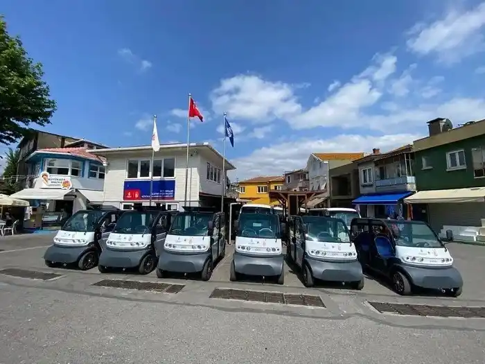 İETT’nin yeni taksileri Adalar’da hizmete başladı. Minibüsler bekleniyor!