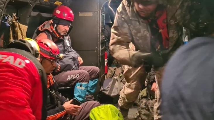MSB görüntüleri paylaştı! Tırmanırken düşen dağcı kurtarıldı