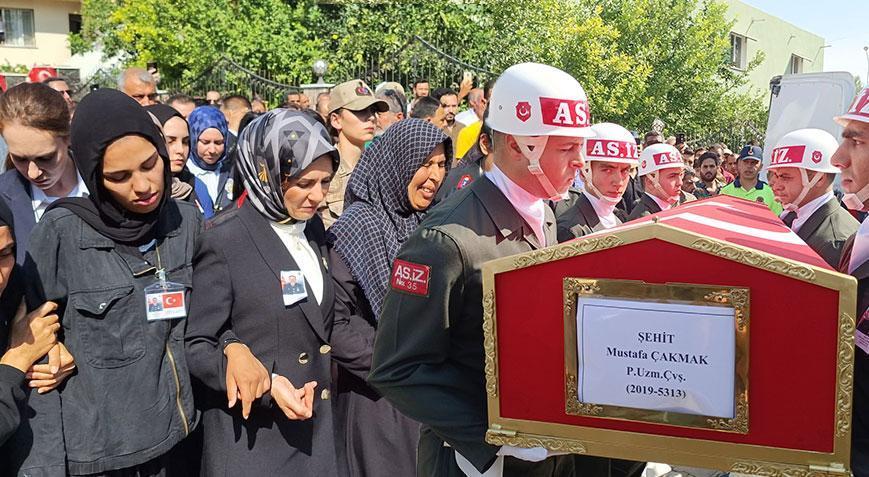 Şehit Uzman Çavuş Mustafa Çakmak, son yolculuğuna uğurlandı