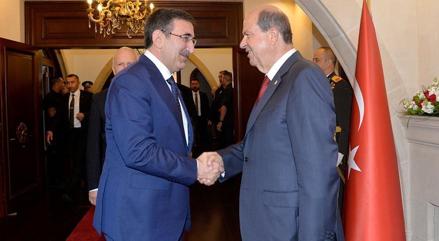 Cumhurbaşkanı Yardımcısı Cevdet Yılmaz, Ersin Tatar ile bir araya geldi.