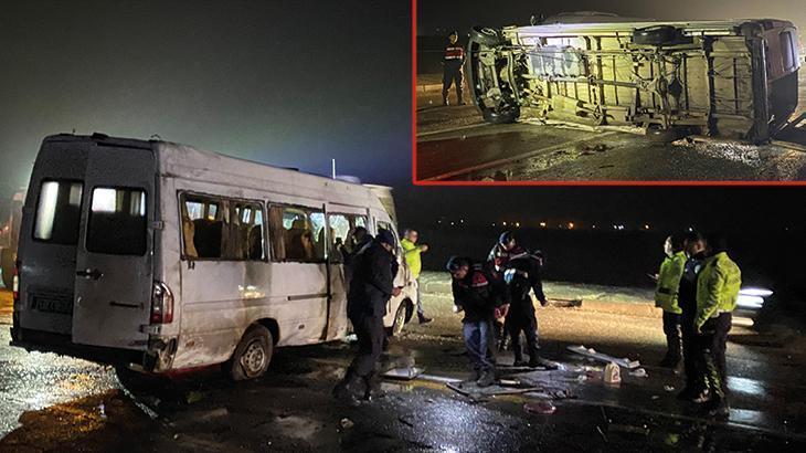 Diyarbakır’da kontrolden çıkan yolcu minibüsü devrildi: 14 yaralı