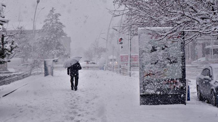 Eğitime kar yağışı engeli! Erzurum için son dakika gelişmesi
