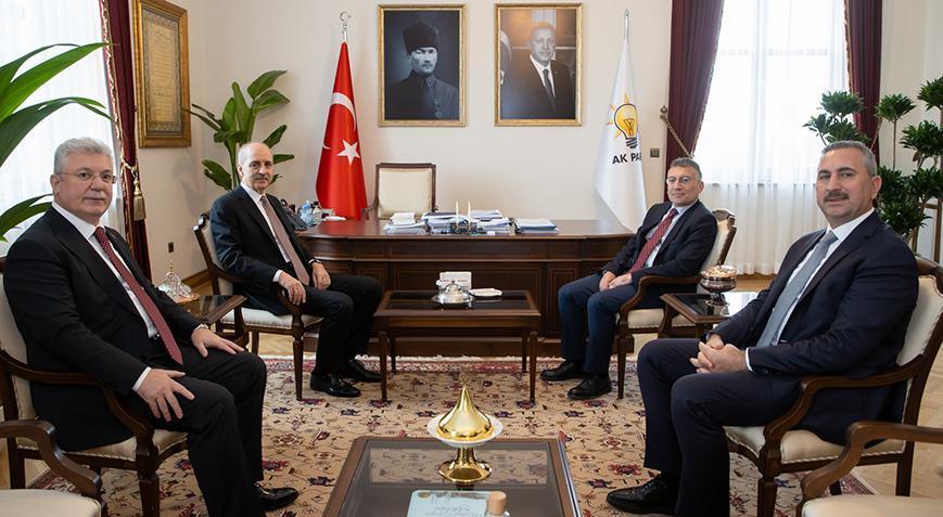 Meclis Başkanı Kurtulmuş AK Parti Grubu’nu ziyaret etti
