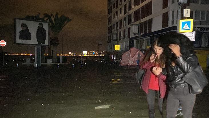 Son dakika! Meteoroloji’den 67 il için uyarı: Deniz taştı, sokaklar göle döndü