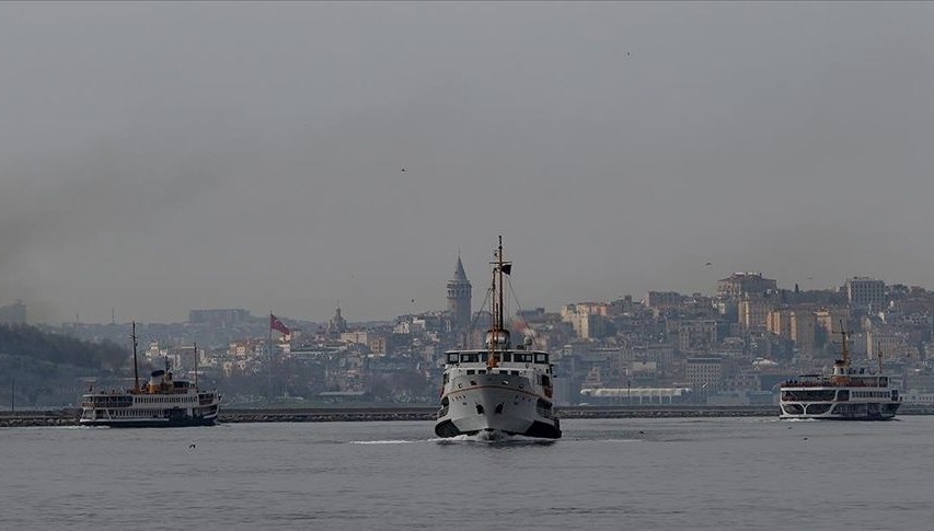 İstanbul’da deniz ulaşımına fırtına engeli: Bazı vapur seferleri iptal edildi