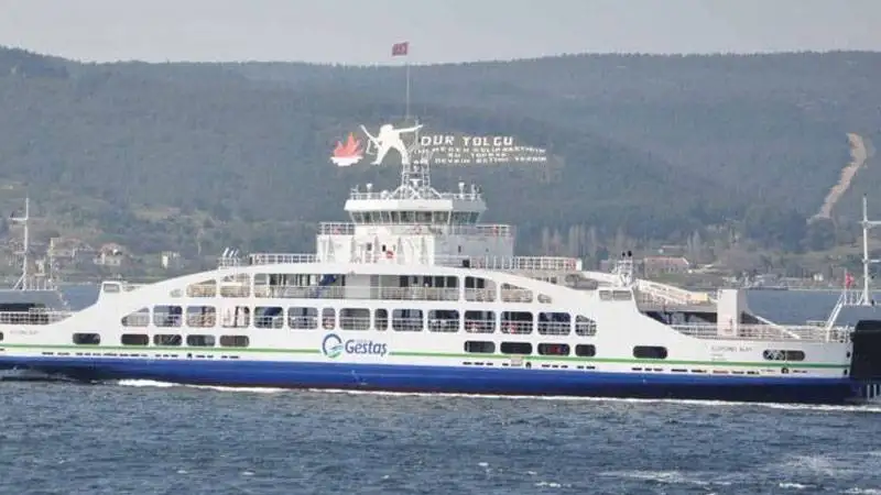 Çanakkale’de deniz ulaşımına fırtına engeli