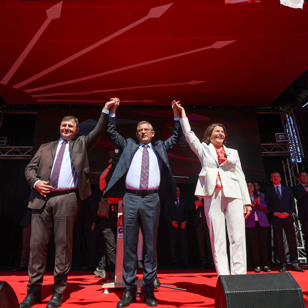 CHP Genel Başkanı Özgür Özel Foça’da: “Bu Seçim AKP’ye Sarı …