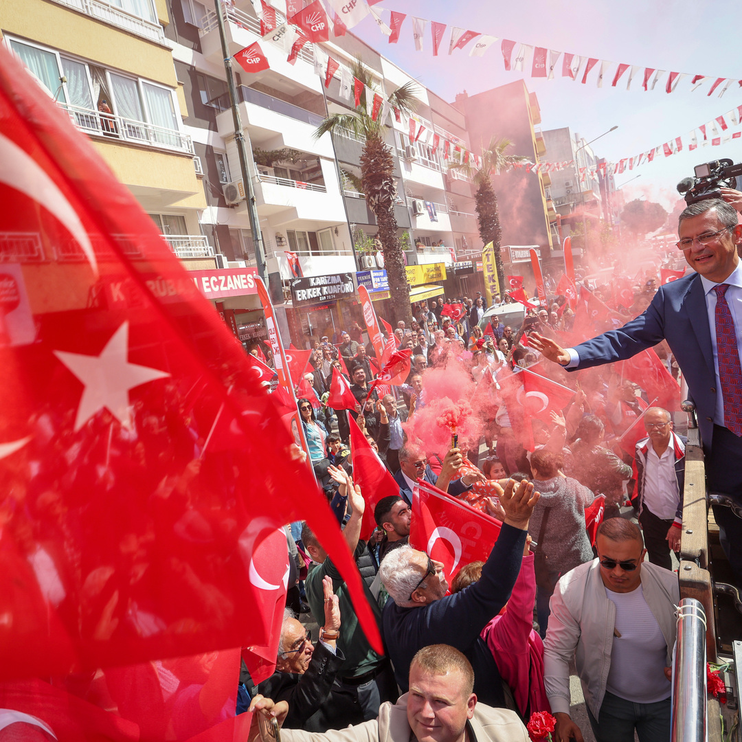 Cumhuriyet Halk Partisi Genel Başkanı Özgür Özel, İzmir Balç…