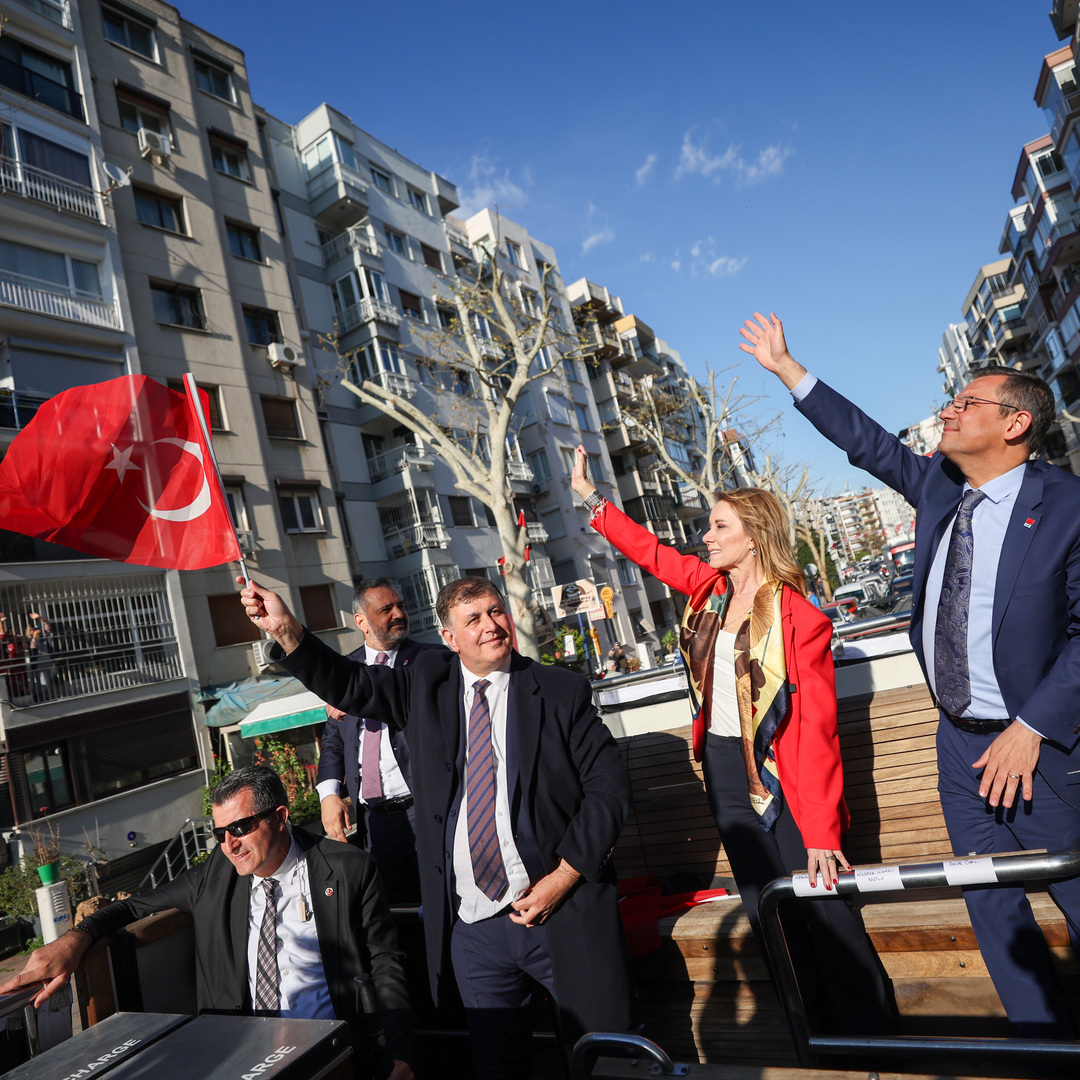 Cumhuriyet Halk Partisi Genel Başkanı Özgür Özel, İzmir’de…