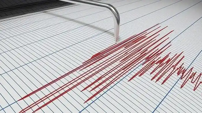 Çanakkale’de 4.9 büyüklüğünde deprem Adalar’da da hissedildi