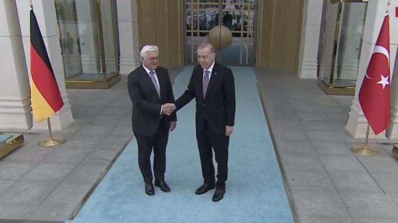 Cumhurbaşkanı Erdoğan, Steinmeier’i resmi törenle karşıladı