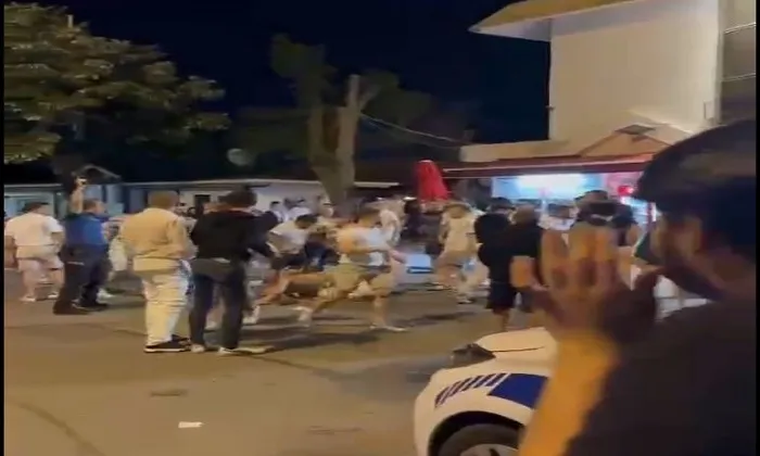 Kınalıada’da iskele meydanında kavga: Polis havaya ateş açtı