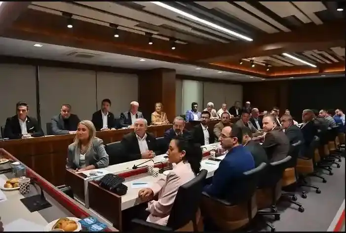 CHP İstanbul ilçe başkanlarından Ekrem İmamoğlu'na güçlü destek