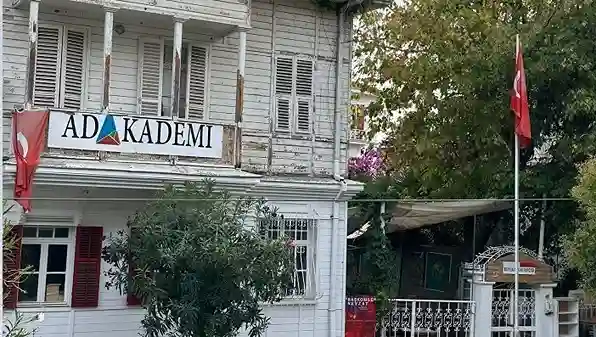 İddiaların ardı arkası kesilmiyor! Bakanlık izni var mı? Akademi adı altıda kiraya veriliyor mu?