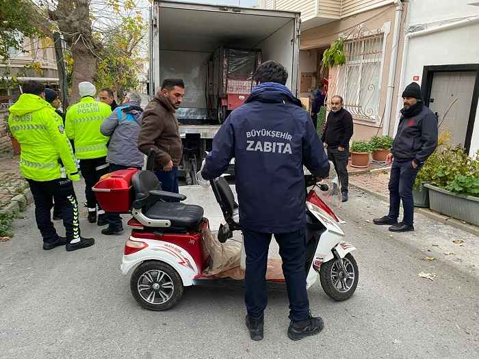 Büyükada’da akülü araçların denetimleri sürüyor