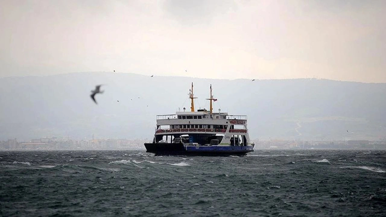 Gökçeada ve Bozcaada’ya Yarın Bazı Feribot Seferleri İptal Edildi