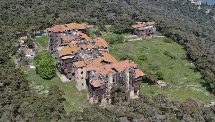 Büyükada Rum Yetimhanesi: Avrupa’nın En Büyük Ahşap Yapısı