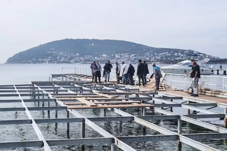 Adalar Belediye Başkanı Ali Ercan Akpolat: Platformun Üstüne Çıkıp "İzin Vermeyiz" Demedin mi?
