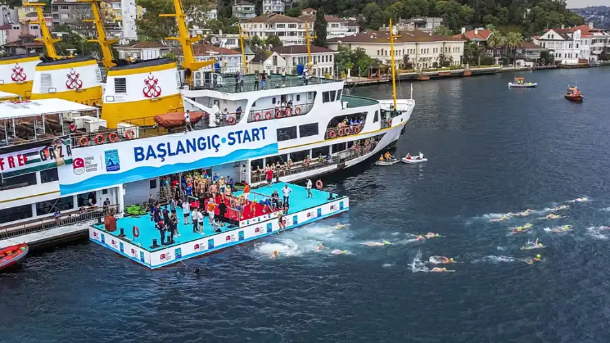 Boğaziçi Yarışında Akıntıya Karşı Mücadele