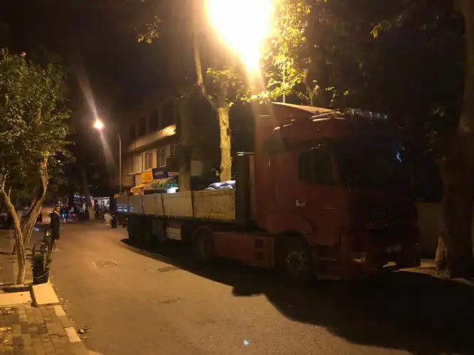 Büyükada’da Gece Yarısı Gelen TIR’ın Gizemi Çözüldü: Kömür Taşıdığı Ortaya Çıktı
