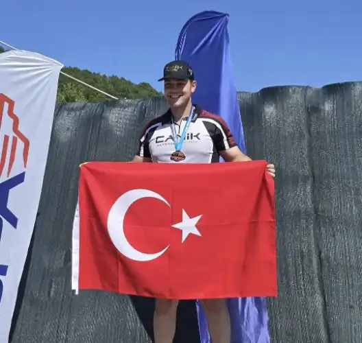 Heybeliadalı Avukat Adnan Sarp Sunar, Atıcılıkta Avrupa Zirvesinde!