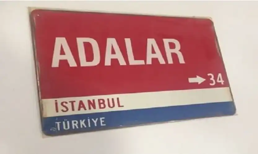 Adalarda Sokak İsimleri: Tarihin Hafıza Direnci
