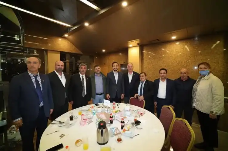 AK Parti İstanbul’dan Muhtarlar Günü’ne özel buluşma