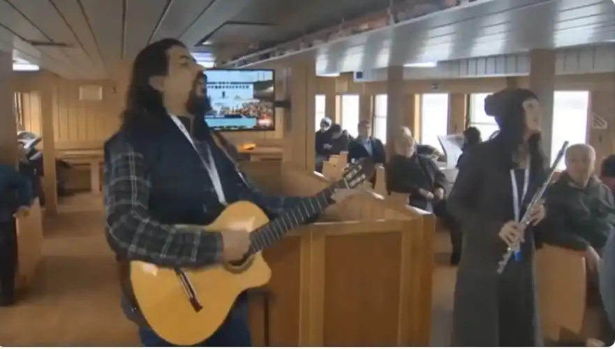 Gece Vapurunda Roman Müziği Sürprizi