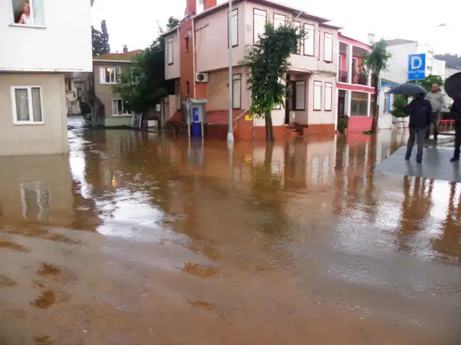 İstanbul’da Şiddetli Yağış ve Ulaşım Aksamaları
