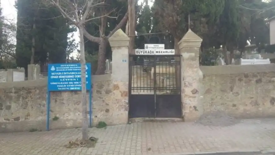 Büyükada Müslüman Mezarlığı