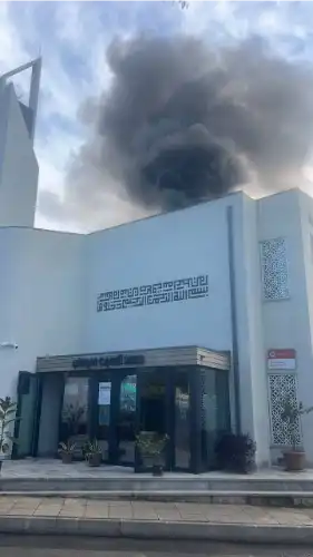 Büyükada Nizam Camii’nde Korkutan Yangın: İtfaiye Hızla Müdahale Etti