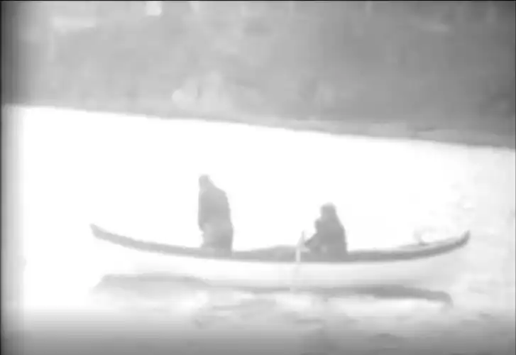 1956 Burgazadası’nda Bir Günün Hikayesi: Şafaktan Mehtaba Zaman Çizelgesi