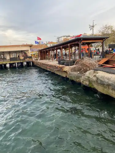 Büyükada’da ‘Kıyı İşgali’ Tepkisi: Denizle Adalı Arasına Demir Ve Betondan Set!