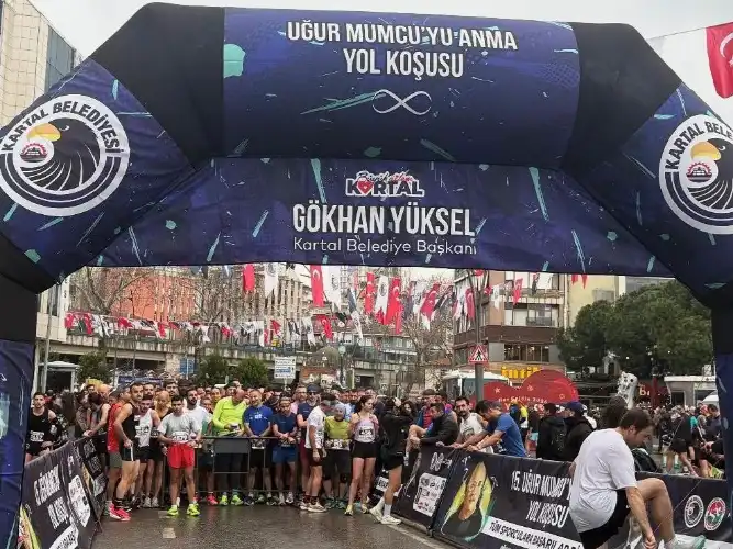 Başkan Akpolat, Demokrasi Şehidi Uğur Mumcu İçin Koştu: “Aydınlık Türkiye Mücadelesine Hiç Durmadan Devam Edeceğiz”