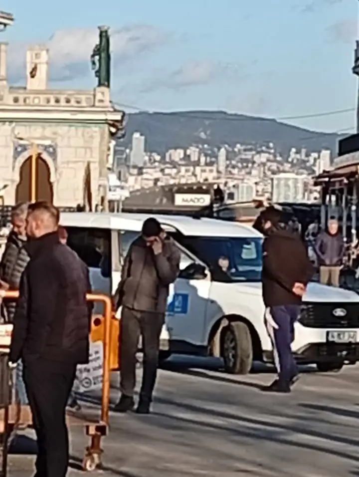 Kartal İskelesi’nde Kamu Aracı Kişisel Kullanım İddiası: Vatandaş Tepkili
