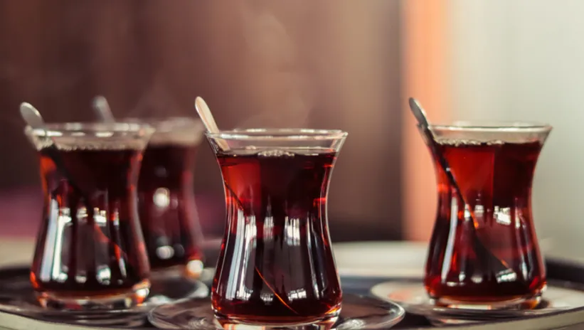 Sabah Çayından Küresel Demleme Kültürlerine: İkili Çaydanlıktan Tek Demlemeye Dönüş