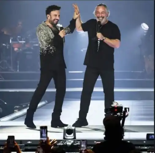 Volkswagen Arena’da Unutulmaz Gece: Tarkan ve Cem Yılmaz’dan “Kuzu Kuzu” Sürprizi
